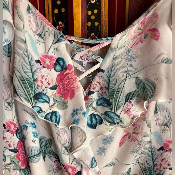 Parker floral 100% silk off shoulder top, flutter sleeves, ruffle neckli… - Picture 6 of 10